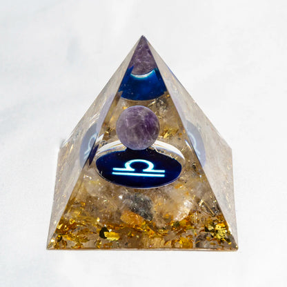 Natural Crystal Energy Generator Pyramid Peridot Amethyst Reiki Healing Chakra Resin Pyramid Egyptian Decor Room Decoration 1pc