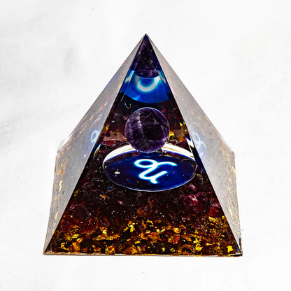 Natural Crystal Energy Generator Pyramid Peridot Amethyst Reiki Healing Chakra Resin Pyramid Egyptian Decor Room Decoration 1pc